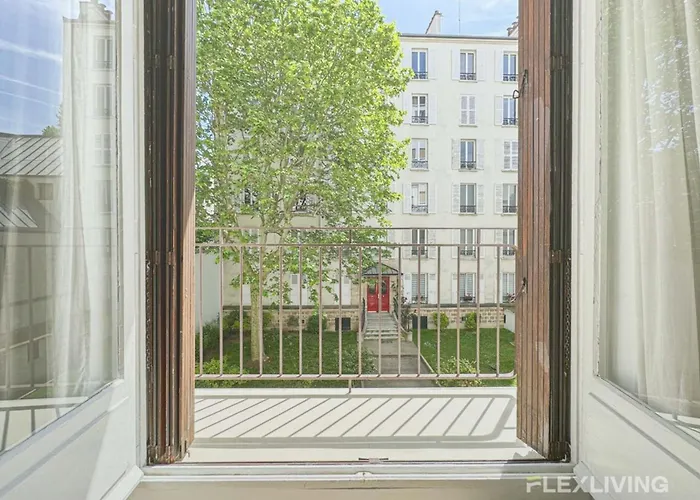 Flexliving - - Friant