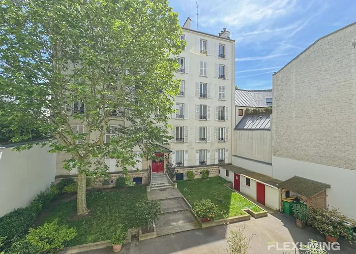 Flexliving - - Friant